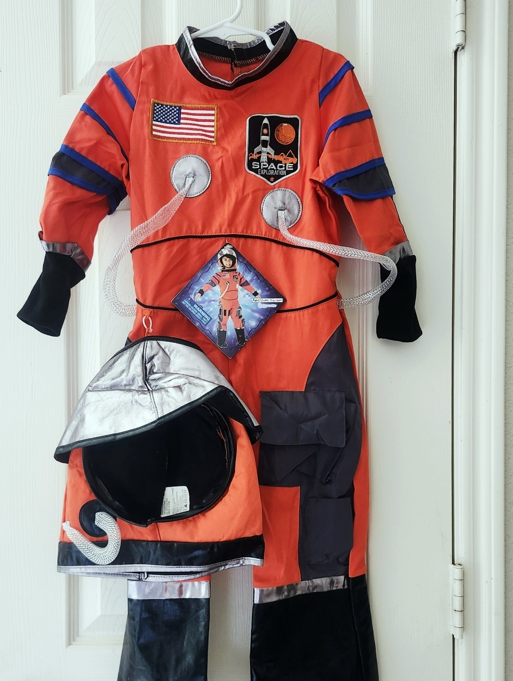 NWT Kids Spacesuit - Picture 3 of 9